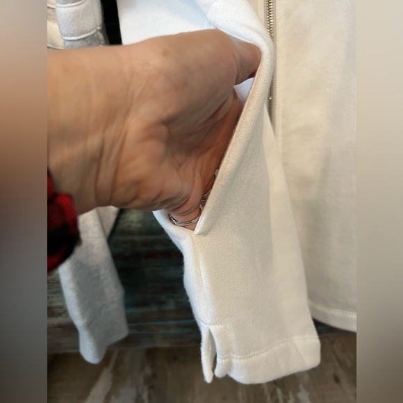 NWT!VSPINK Varsity FullZip White/Gray Fleece Jacket/VSPINK Fleece White Short-M - Picture 11 of 16